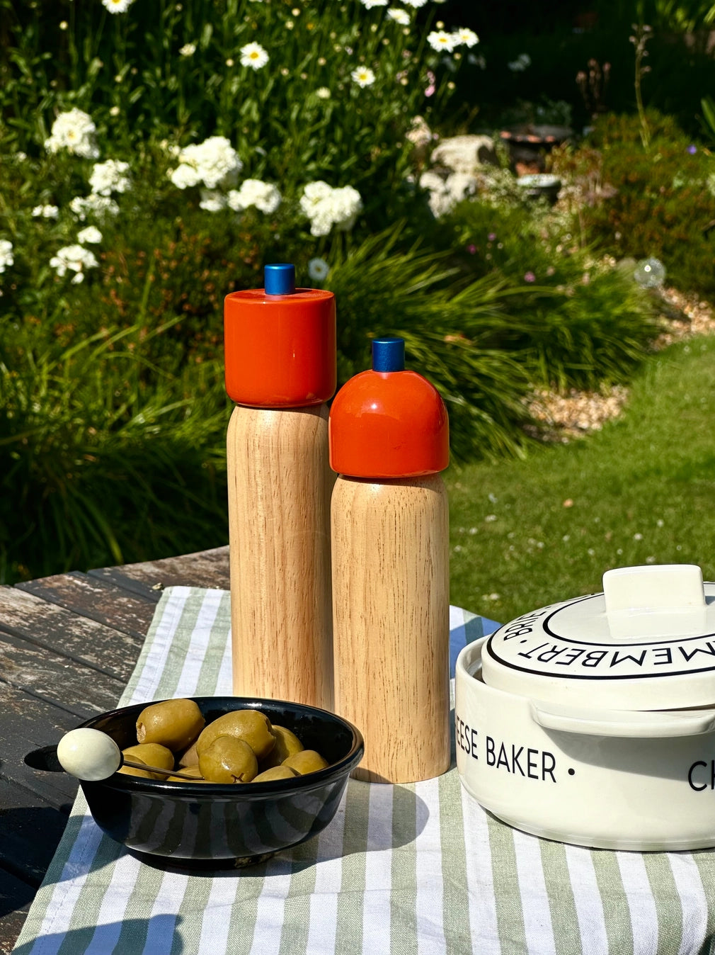 Salt & Pepper Grinder - orange & blue