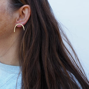 Curve Stud Earrings