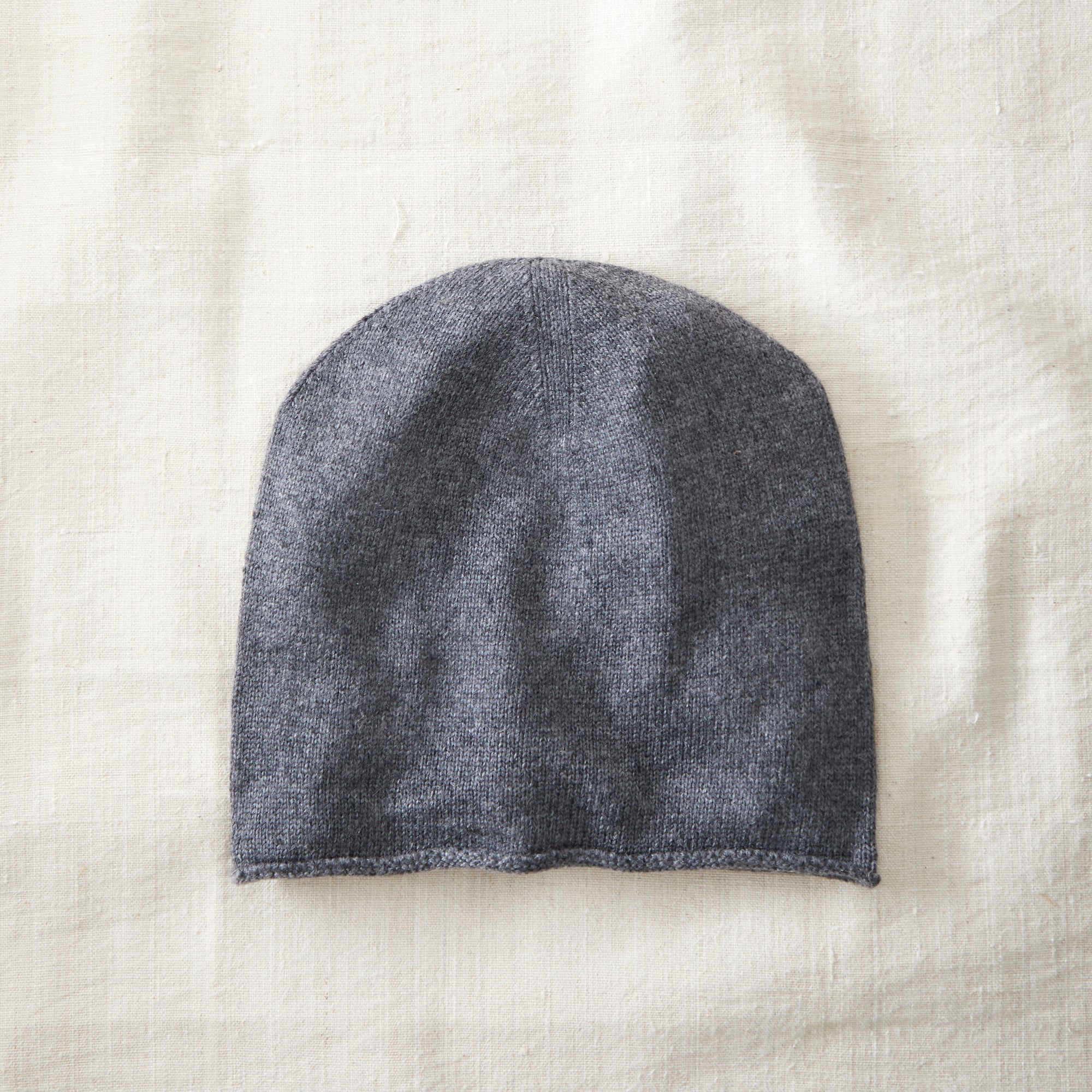 Mens Merino Wool Beanie Hat - dark grey